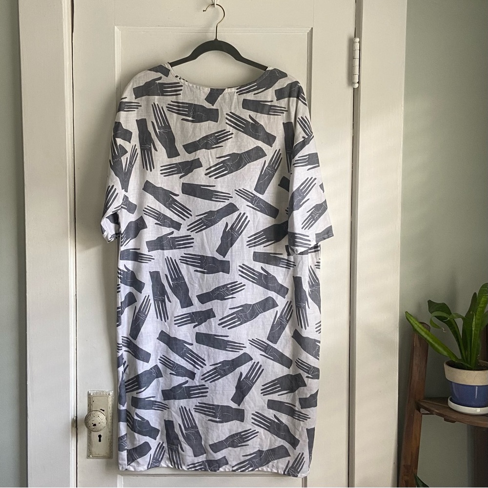 Banquet x Sunja Link Collab Palmistry Hands Linen Dress